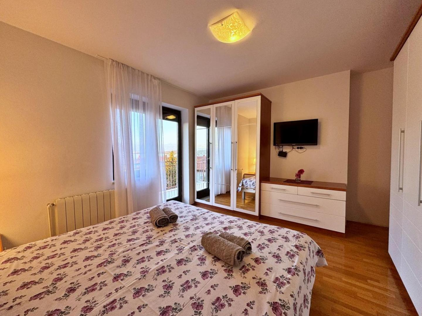 Apartments Katarina Malinska Kültér fotó